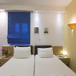 Palataki 4*