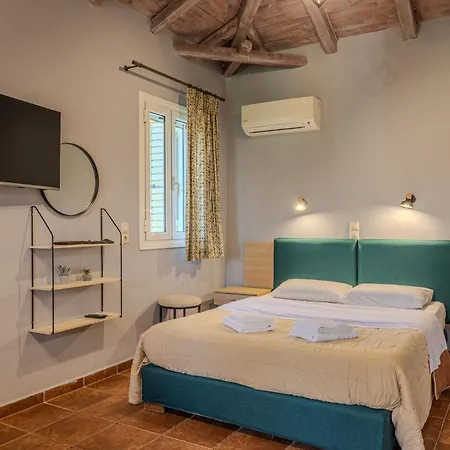 Palataki 4*
