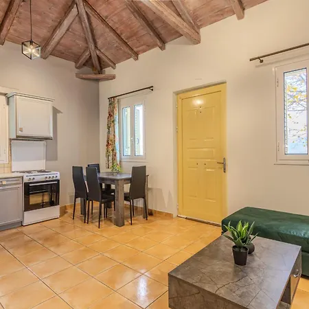Palataki 4*